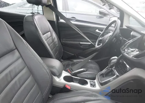 2016 Ford C-Max Energi Sel z USA, uszkodzony, nr VIN 1FADP5CU9GL116482